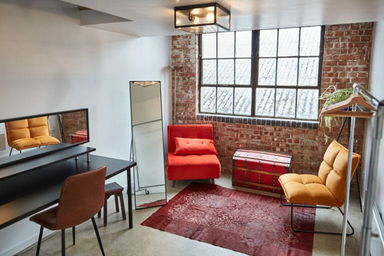 Industrial Style Studio image 10