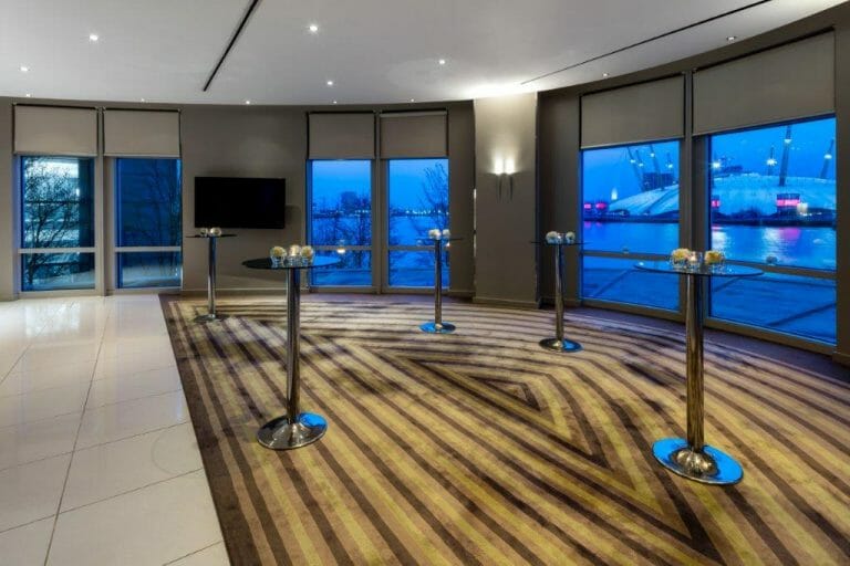 Hotel in Canary Wharf image 11