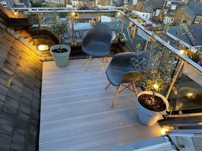 Contemporary Loft Conversion image 7