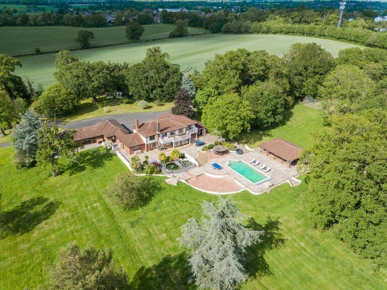 Hertford Villa with Pool, Gym and Garage image 1