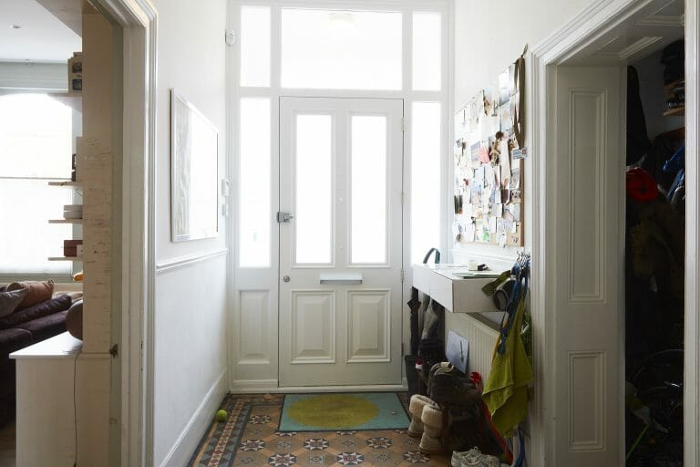 Unique Property with Three Kitchens image 1