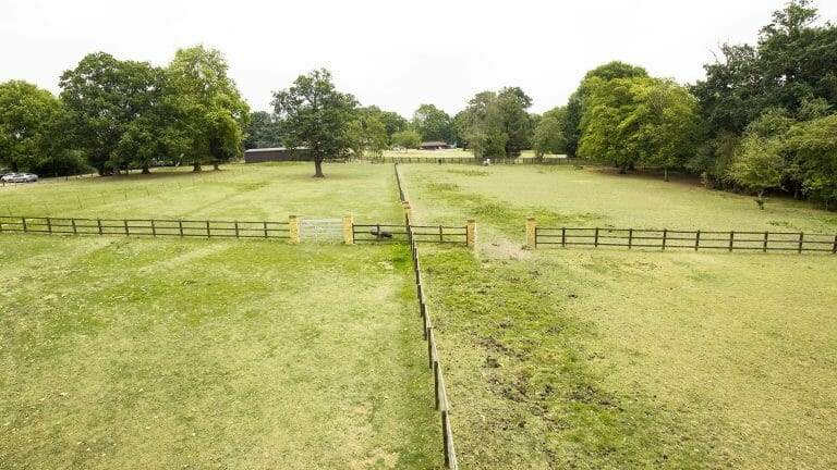 Hertford Villa with Pool, Gym and Garage image 52