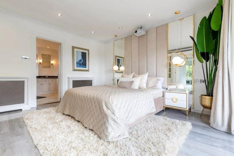 Hertford Villa with Pool, Gym and Garage image 36