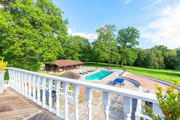 Hertford Villa with Pool, Gym and Garage image 11