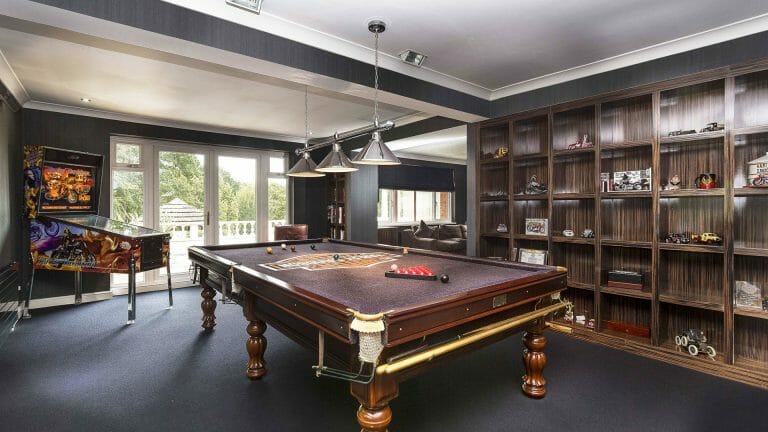 Hertford Villa with Pool, Gym and Garage image 31