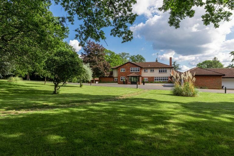 Hertford Villa with Pool, Gym and Garage image 8