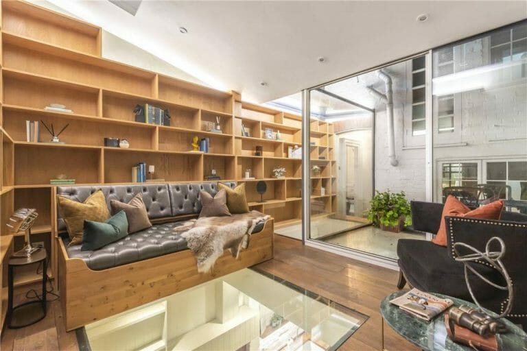 Soho Property image 5