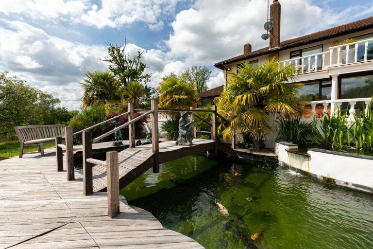 Hertford Villa with Pool, Gym and Garage image 12