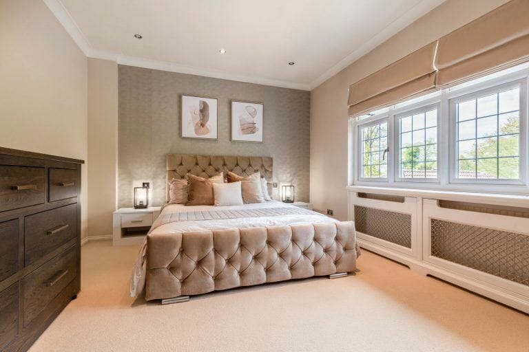 Hertford Villa with Pool, Gym and Garage image 70