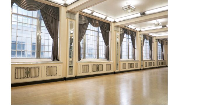 Art Deco Ballroom image 7