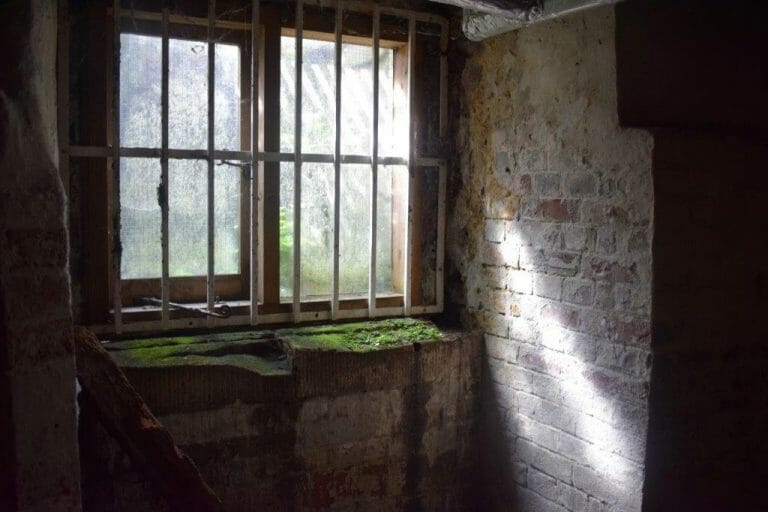 Castle in Kent image 33