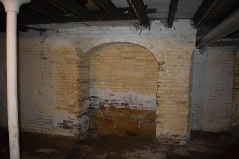 Castle in Kent image 38
