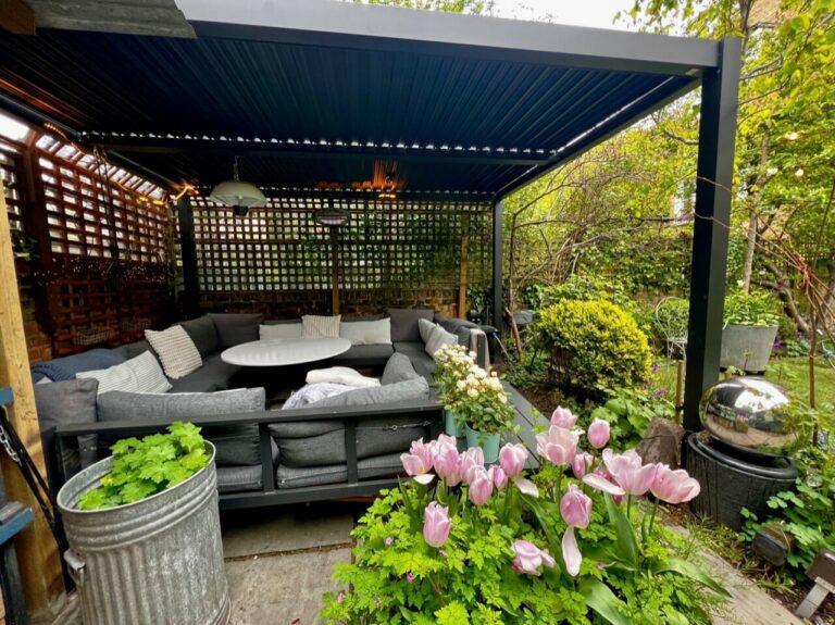 Unique Property with Three Kitchens image 40