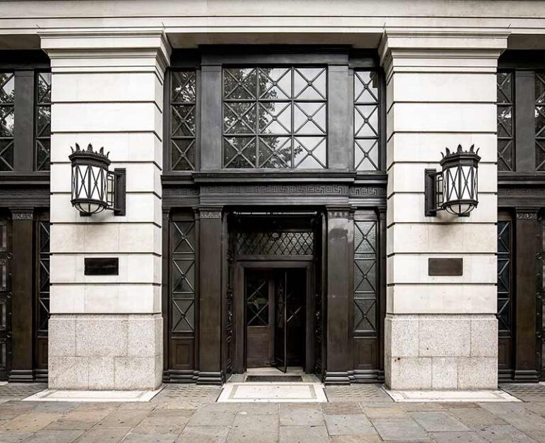 Art Deco Ballroom image 2