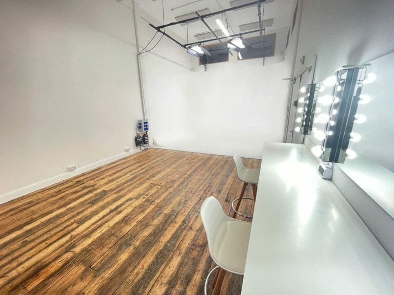 Various Studio Spaces in Woolwich image 16