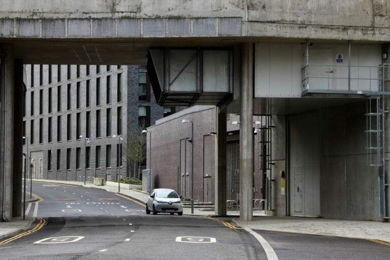 Private Roads in Wembley image 31