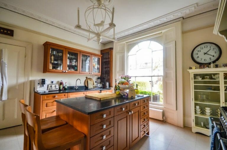 Regency Townhouse image 5