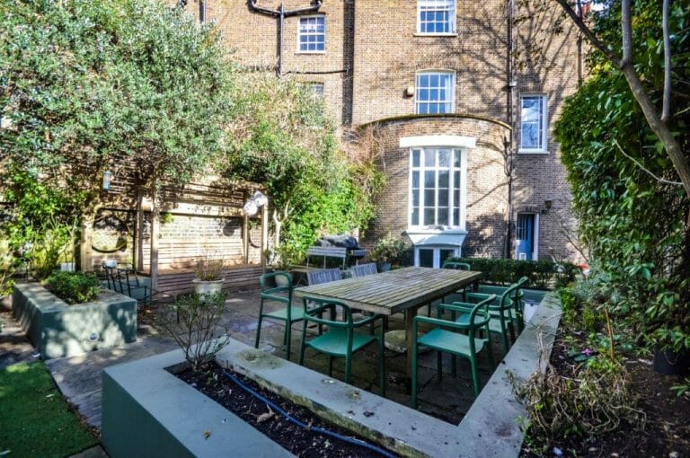 Regency Townhouse image 42