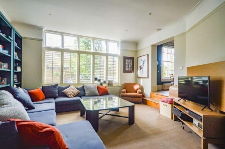 Regency Townhouse image 7