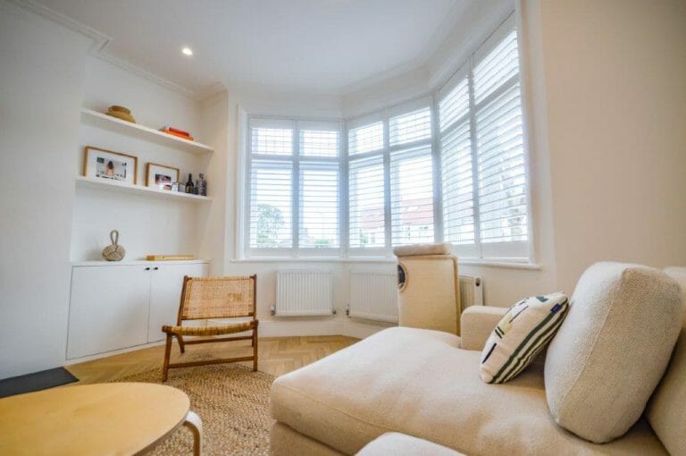 Modern Property in Kensal Green image 11
