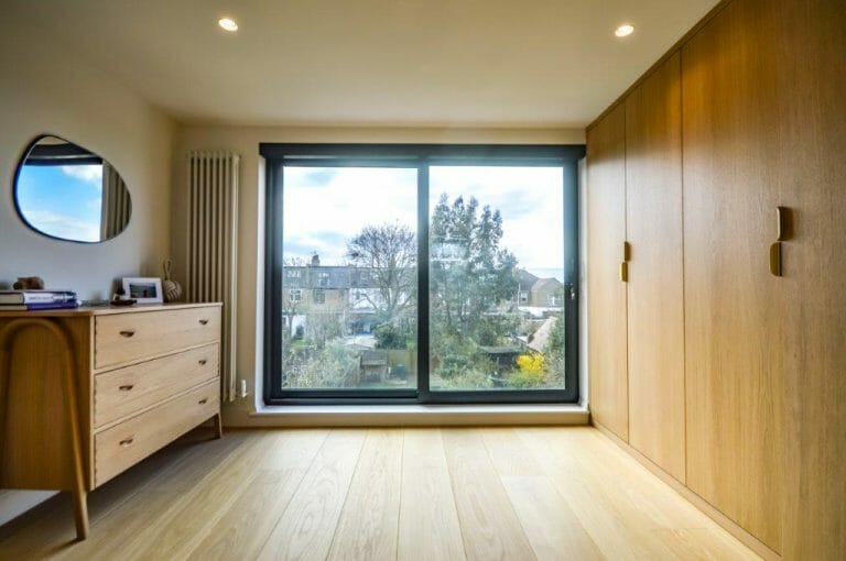 Modern Property in Kensal Green image 18