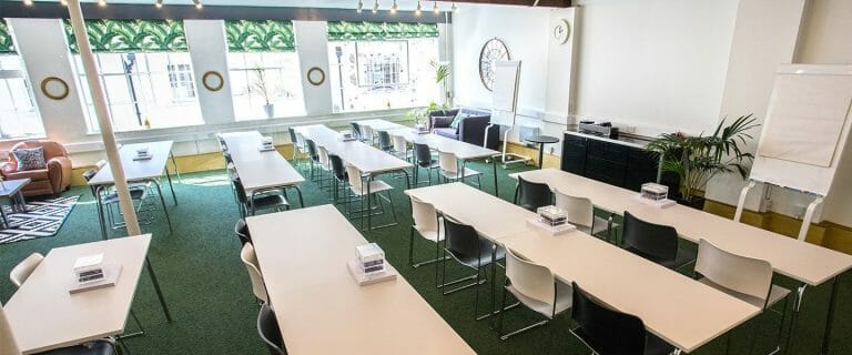 Modern Office in St Pancras image 5