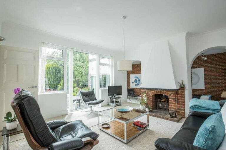 R881- Detached Home image 6