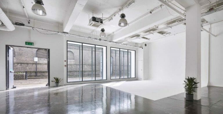 3 Studio Spaces in Wapping image 3