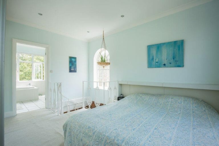 R881- Detached Home image 10