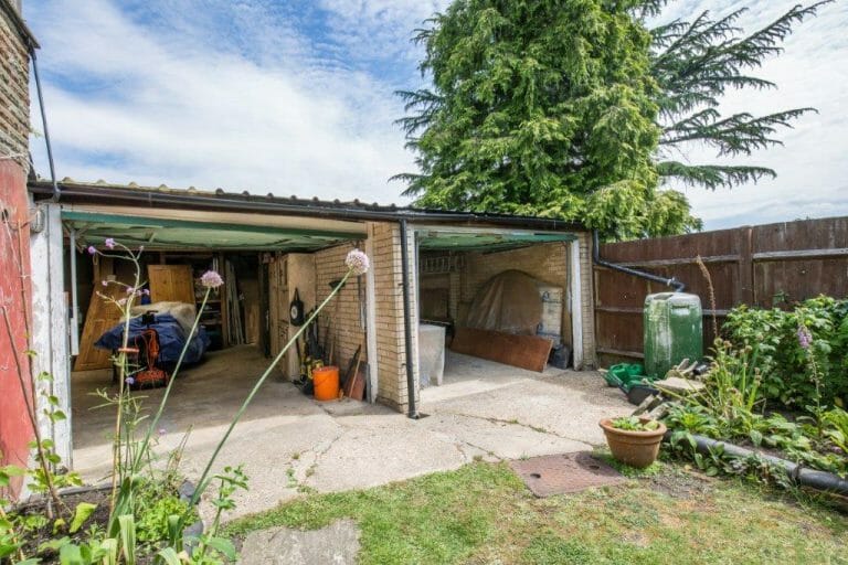 R881- Detached Home image 19