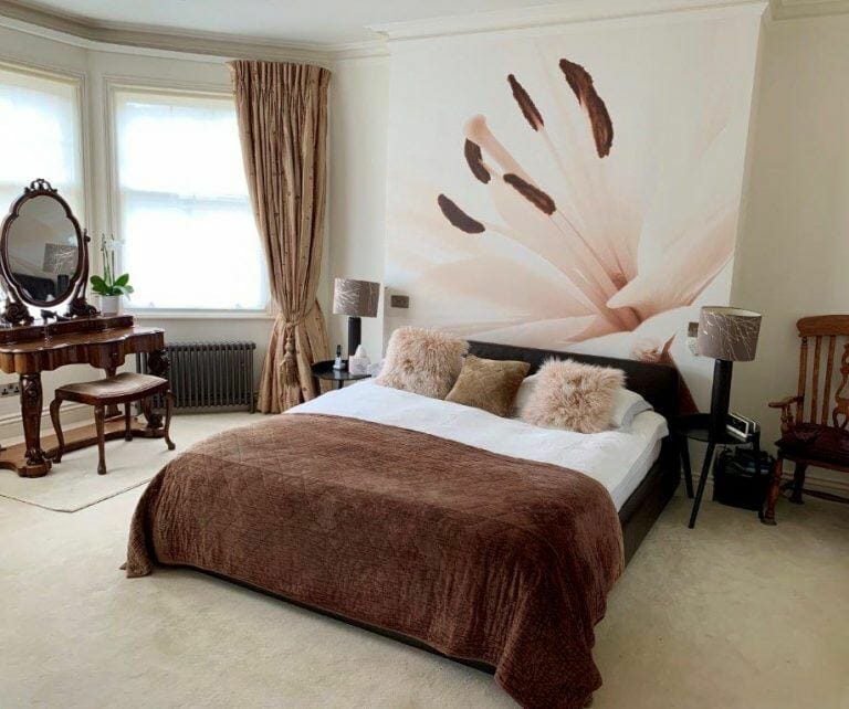 Stylish Streatham House image 26