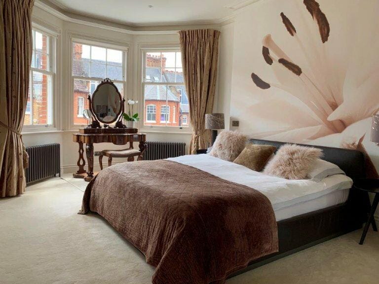 Stylish Streatham House image 30