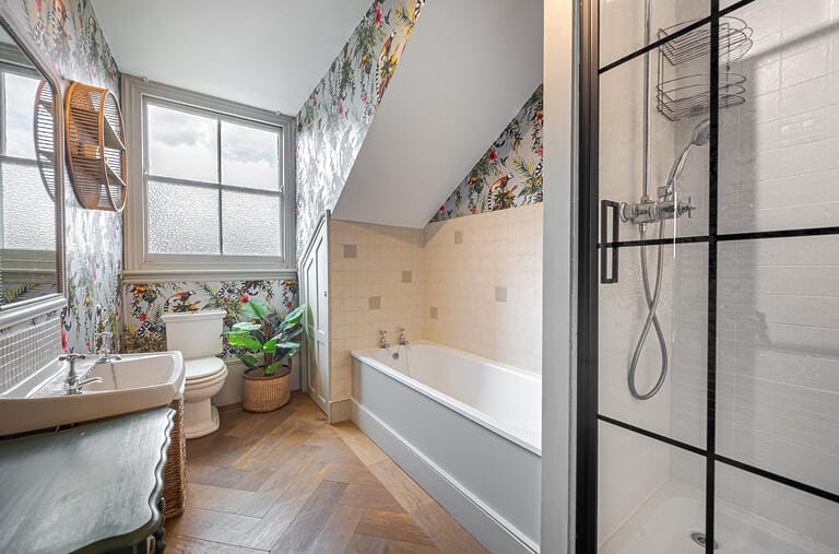 Victorian Family Home image 39