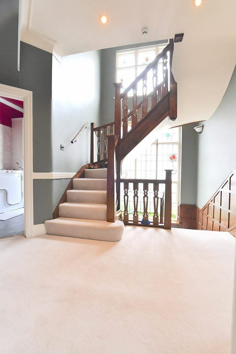 Mill Hill Family Home image 25