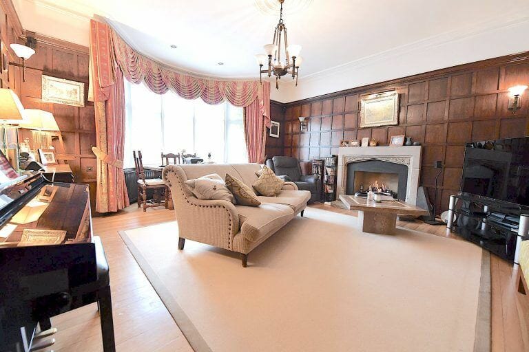 Mill Hill Family Home image 10