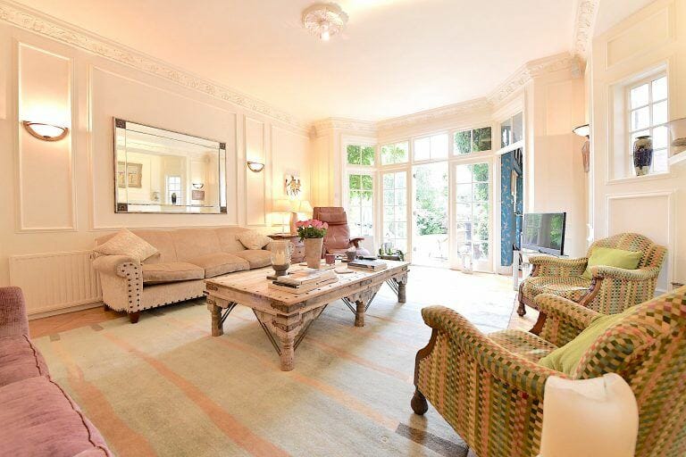 Mill Hill Family Home image 7