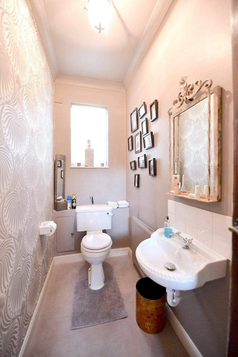 Mill Hill Family Home image 24