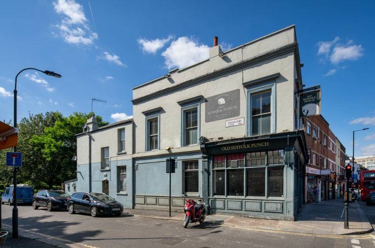 Empty Pub & Restaurant in Hammersmith image 2