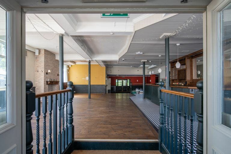 Empty Pub & Restaurant in Hammersmith image 4