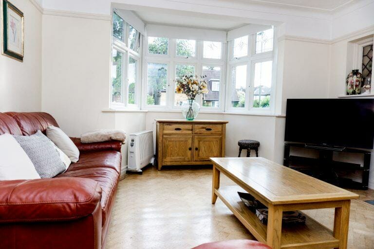 Detached Suburban Home image 5