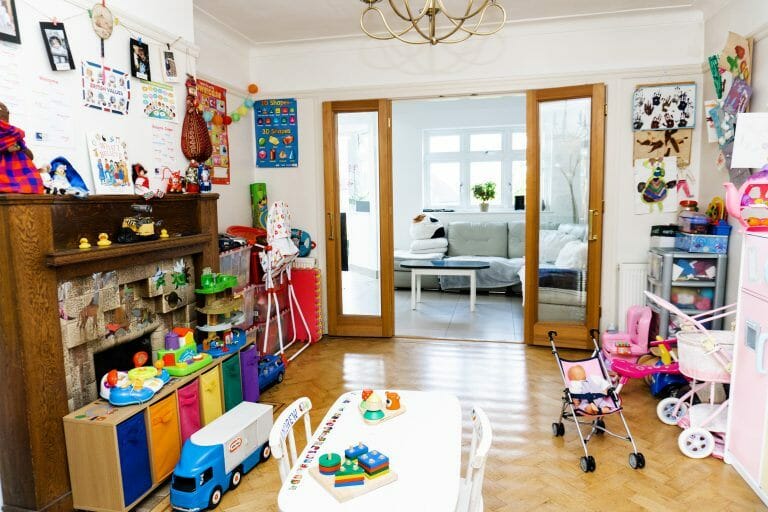 Detached Suburban Home image 7