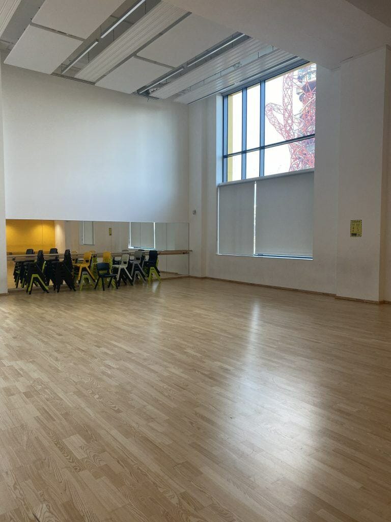 Modern Primary & Secondary School image 6