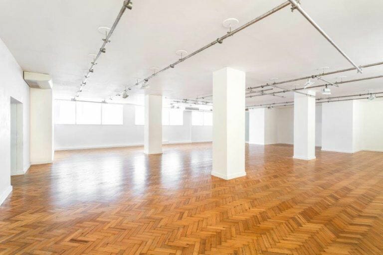 Versatile Mayfair Studio image 3