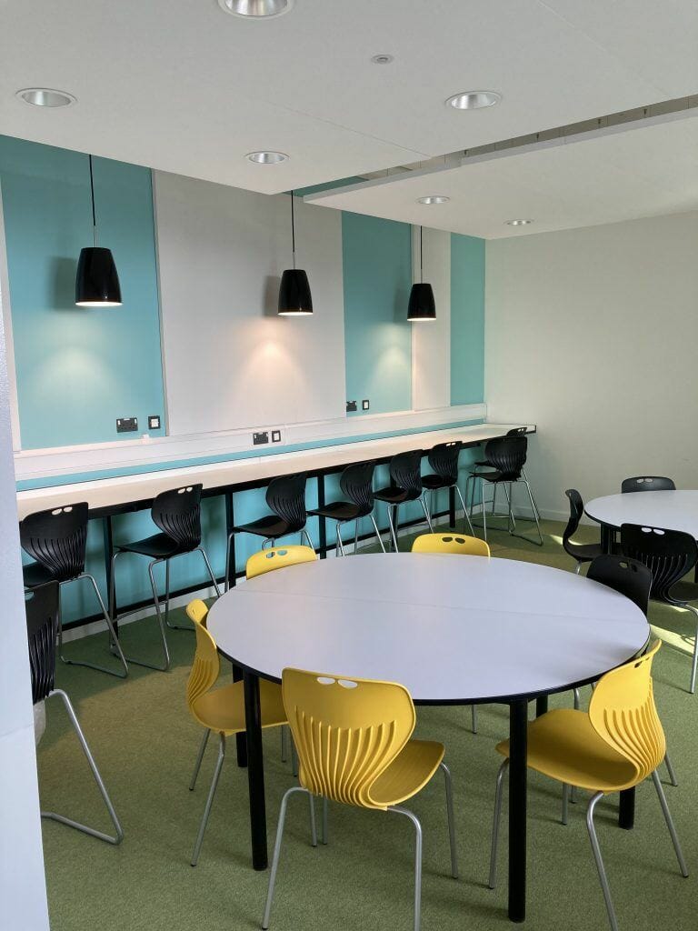 Modern Primary & Secondary School image 8