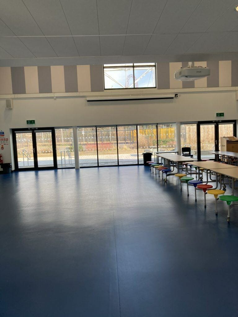 Modern Primary & Secondary School image 3