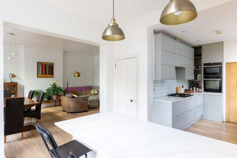 Large Detached House in Streatham image 18