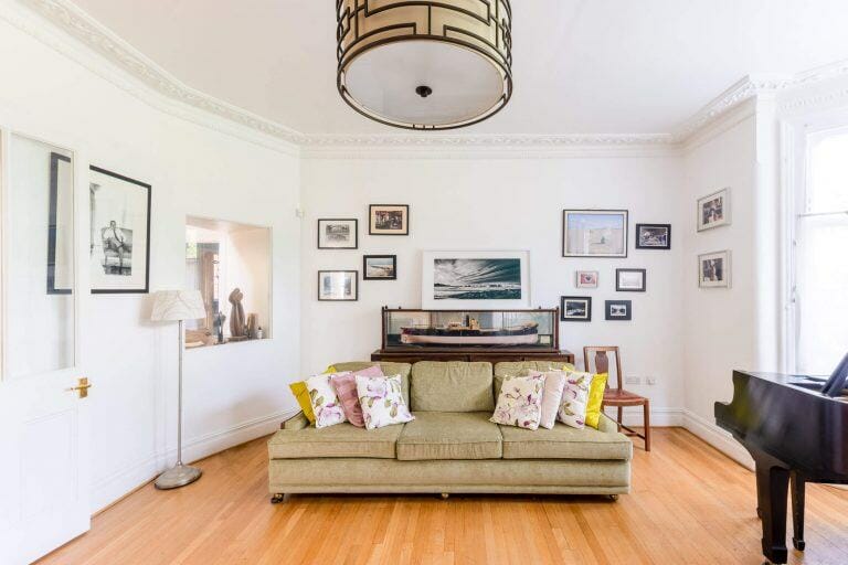Large Detached House in Streatham image 10