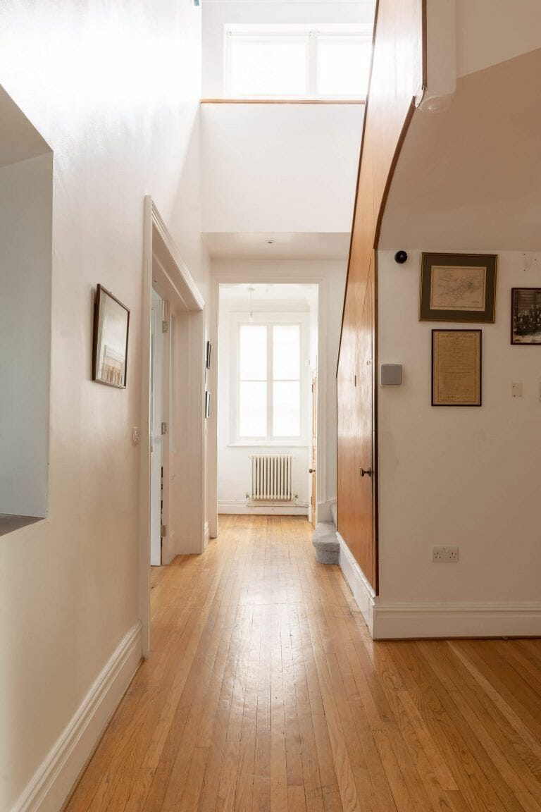Large Detached House in Streatham image 11