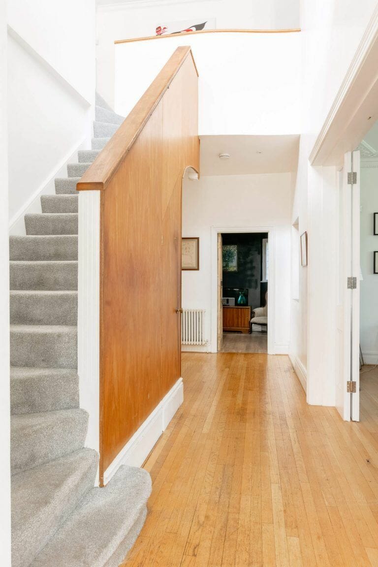 Large Detached House in Streatham image 4