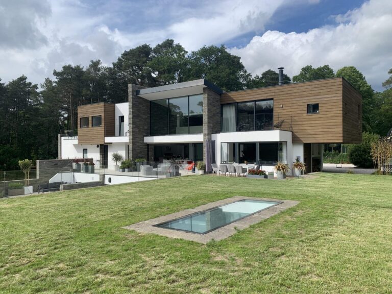 Surrey Hills Modern Home with Poolhouse image 3